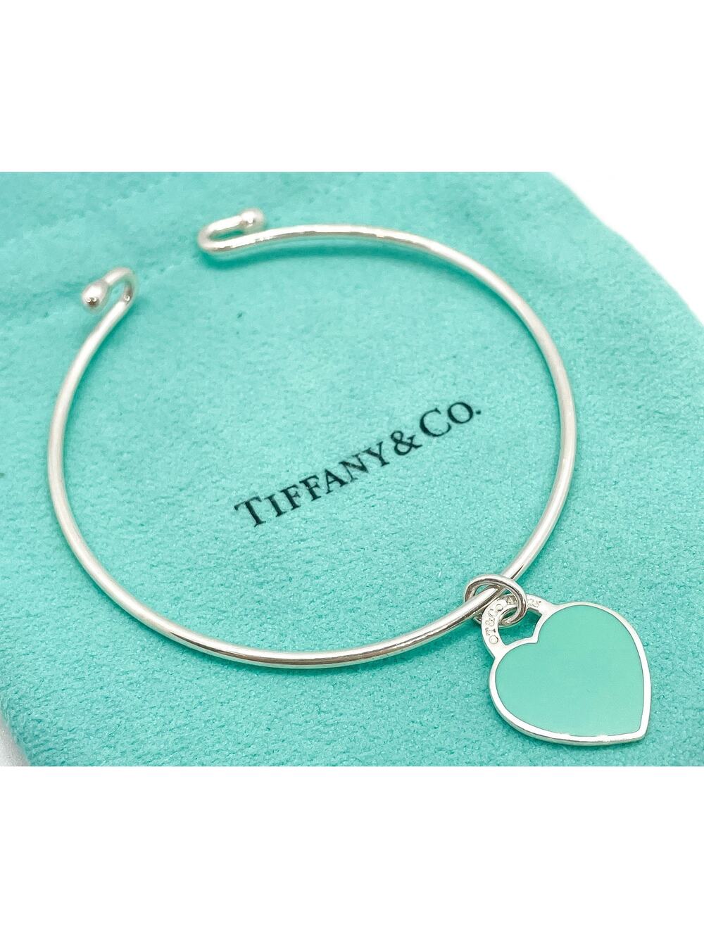 Tiffany & Co Return to Tiffany Blue Enamel Medium Heart Charm Bangle Bracelet 6"